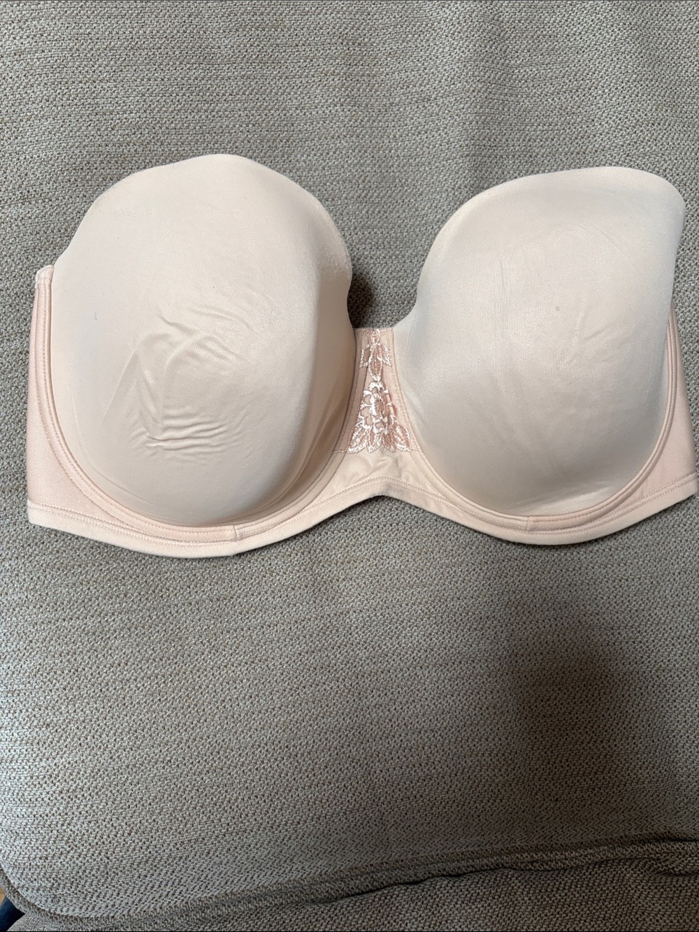 Vanity Fair Strapless Bandeau Bra 38DD